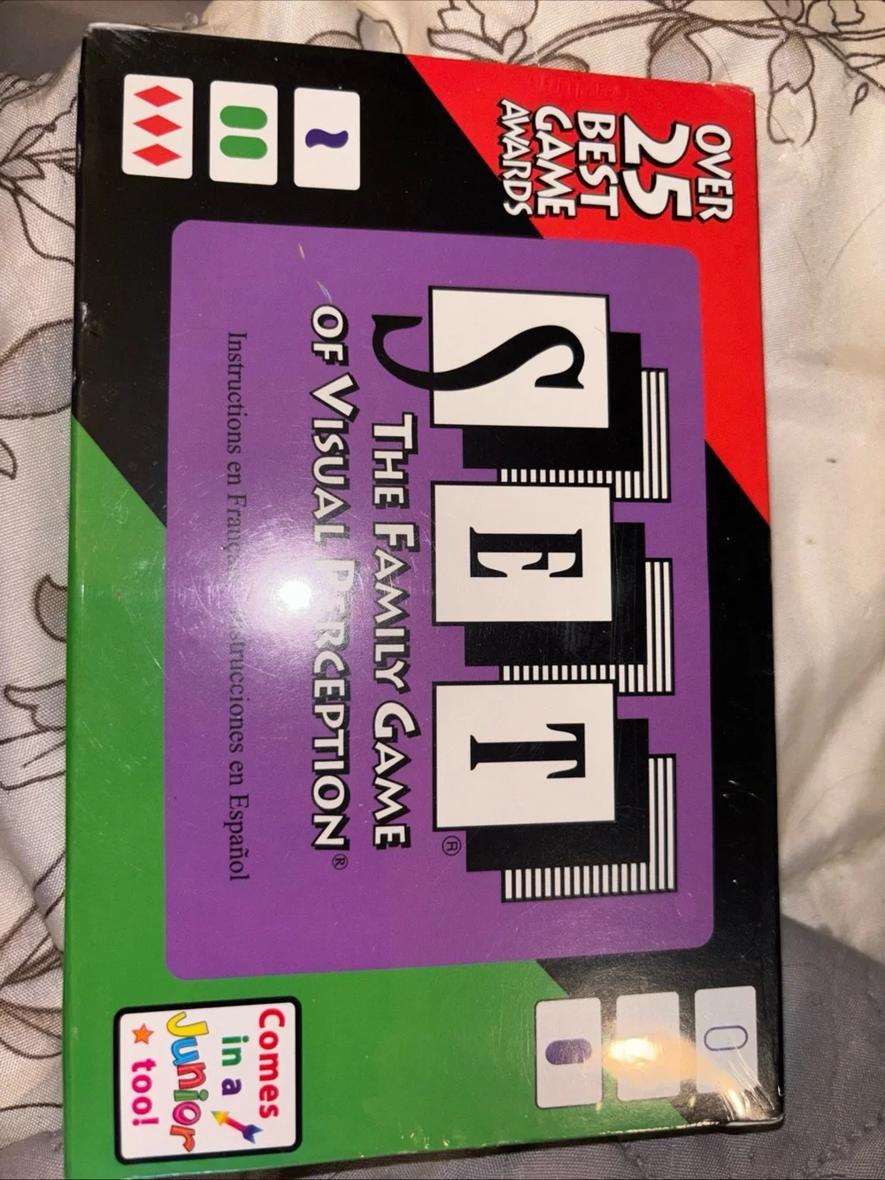 SET The Family Game of Visual Perception - Purple & Green Box
